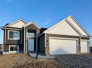 3196 Jandura Ave NE, Saint Michael, MN 55376