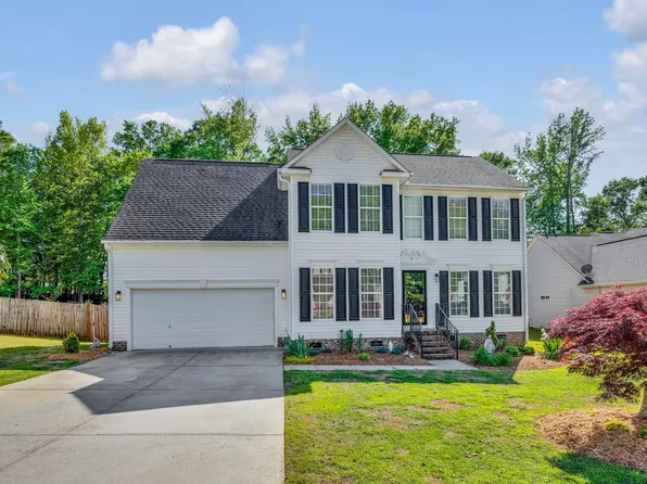 415 Scarlet Oak Dr, Fountain Inn, SC 29644