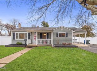 35 Terry Ln, Tinton Falls, NJ 07724