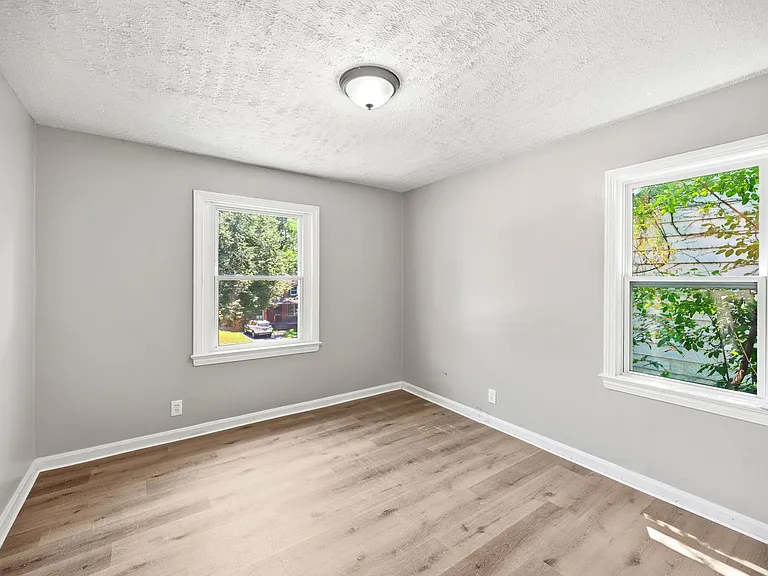 20803 Kenyon Dr — Photo 11