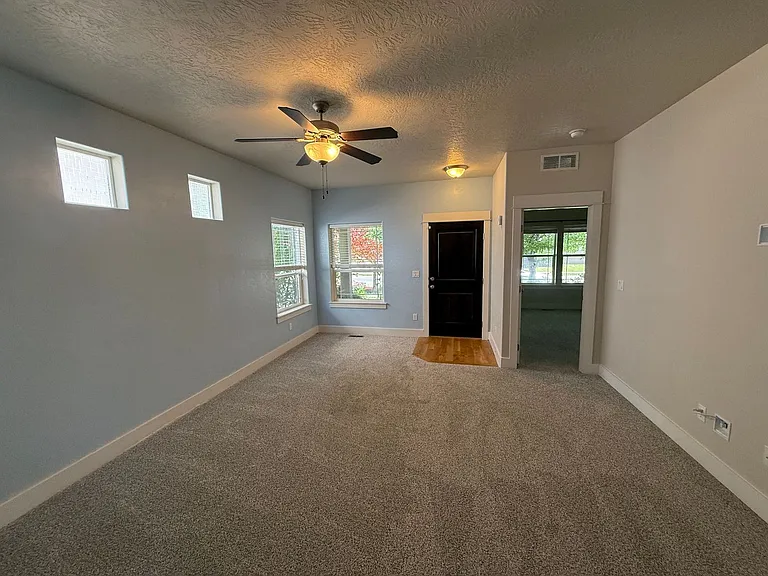 6007 S Kelso Way — Photo 5