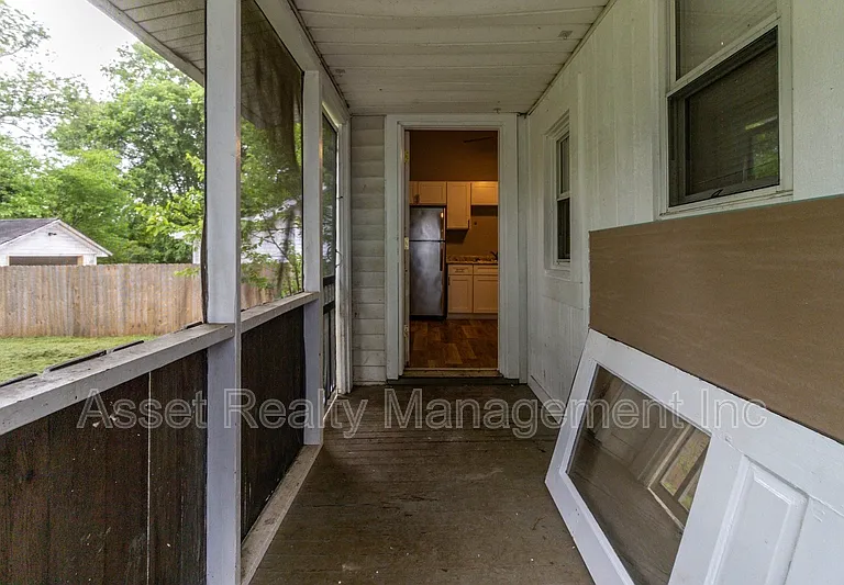 2638 Barton St — Photo 28