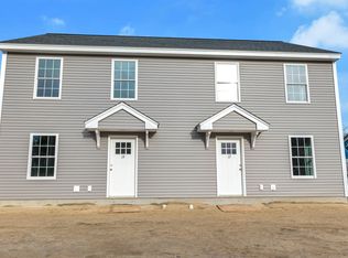 19 Myrtle St, Hillsboro, NH 03244