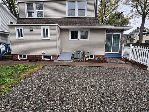 4th image of 16 Shoreham Road