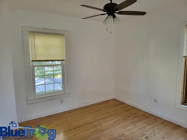 708 Chicago St — Photo 6