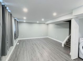 12 Croydon Dr, Saint Catharines, ON L2M 1J2
