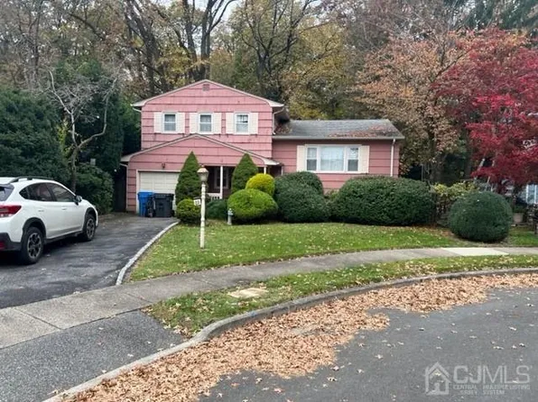 23 Herold Pl, Metuchen, NJ 08840