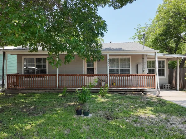 2258 W Mill St, New Braunfels, TX 78130