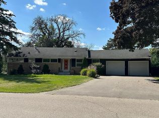 5528 Merritt Cir, Edina, MN 55436