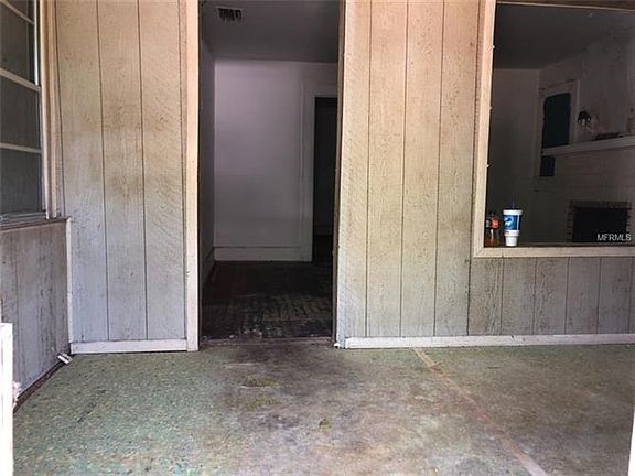 4th image of 1720 Queen St S