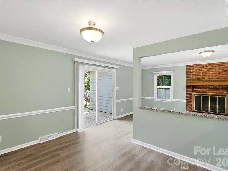 1440 Jodhpur Ct — Photo 6