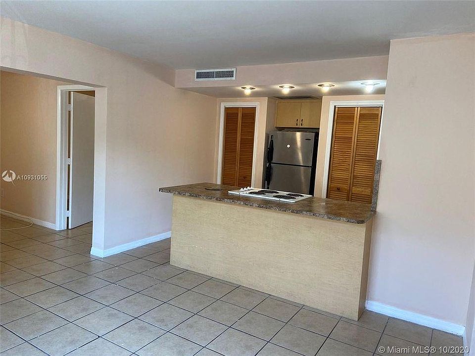 1st image of 15024 Royal Palm Ln