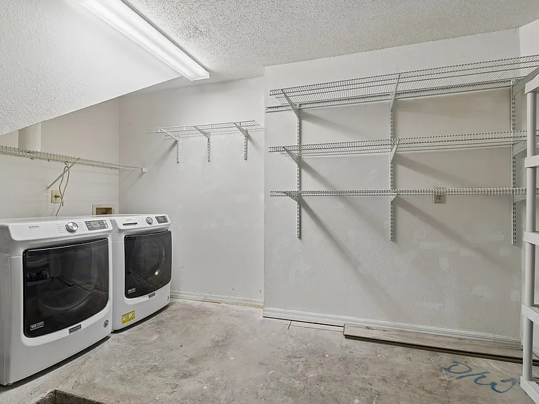 1010 Normandy Trace Rd — Photo 36
