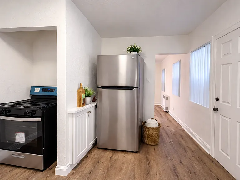 1234 N. Berendo — Photo 8