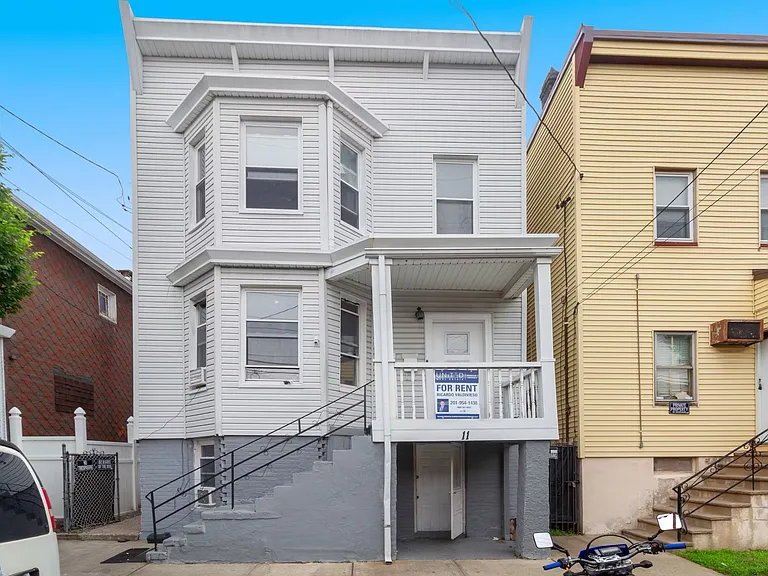 11 Joyce St #2 — Photo 1