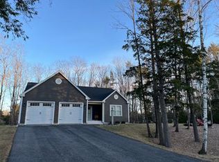 10 Kylie Ln, Old Orchard Beach, ME 04064