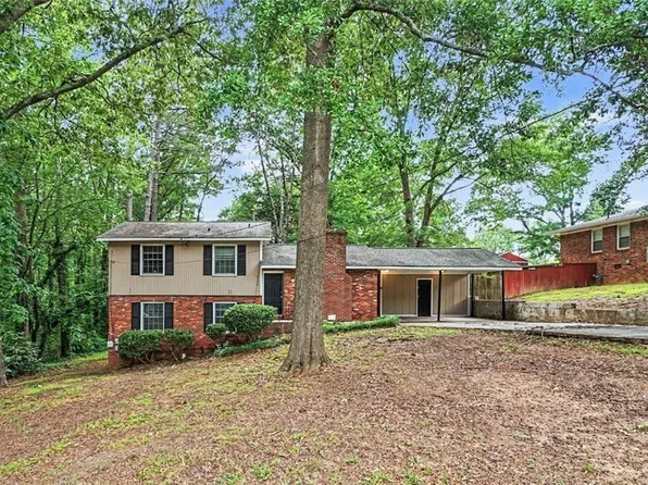 6436 Piney Cir SW, Mableton, GA 30126