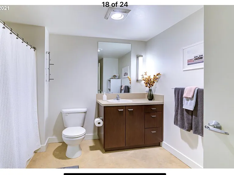 3970 N Interstate Ave — Photo 11