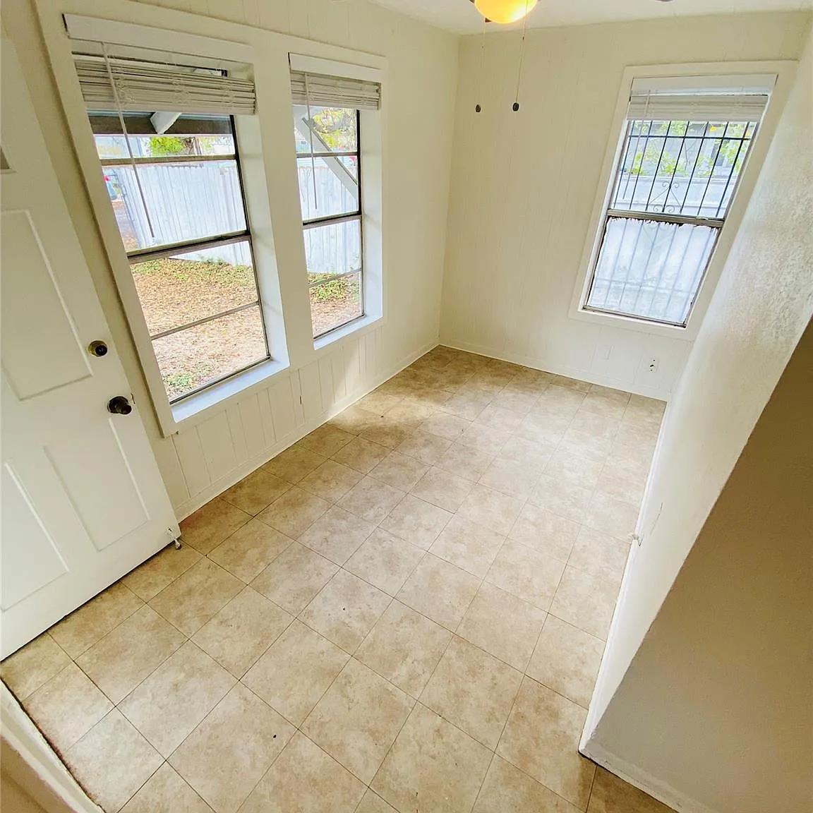 2 bed, 1.0 bath, 1134 sqft, $1,485 — Photo 3