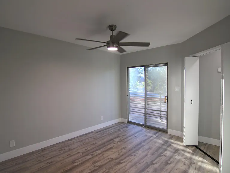 120 Roswell Ave #12 — Photo 83