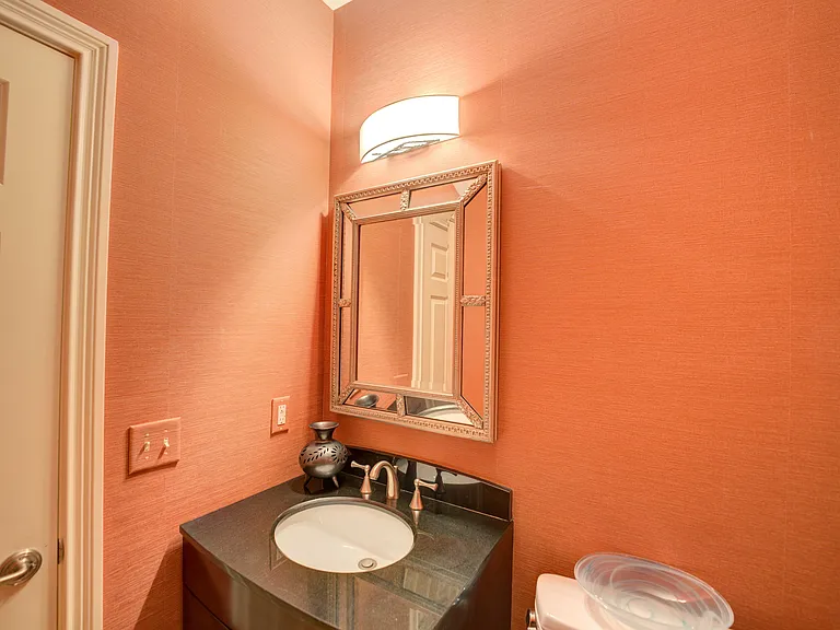 8 Astor Pl — Photo 21
