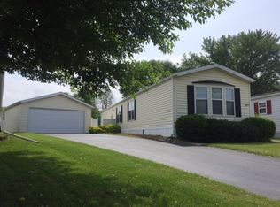805 Cayuga Trl, Marengo, IL 60152