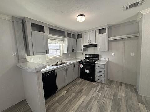 4th image of 4000 24th St N #156