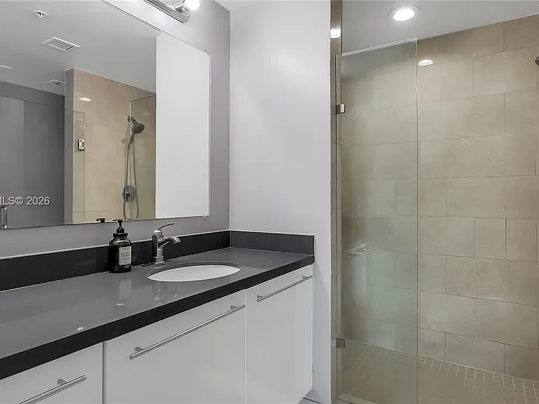 90 SW 3rd St #3003 — Photo 37