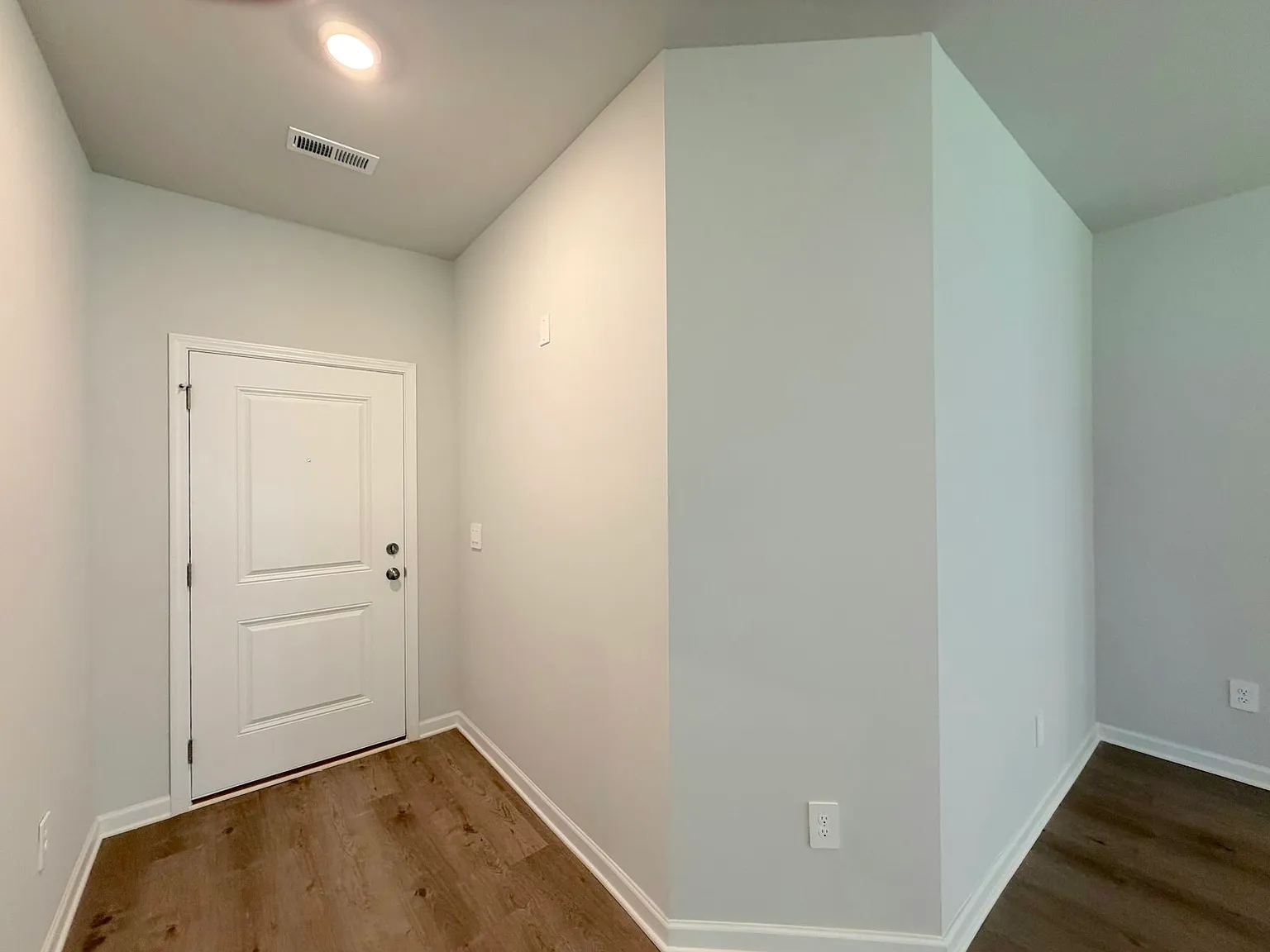 302 Spanish Moss Court — Photo 4