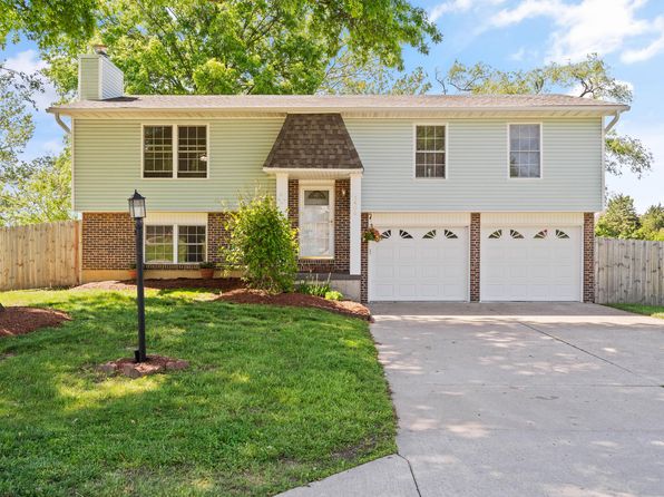 5400 E Teton Dr, Columbia, MO 65201
