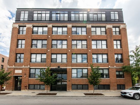 2911 N Western Ave APT 102, Chicago, IL 60618