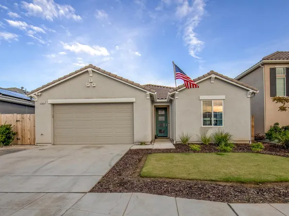 2121 Descanso Ave, Clovis, CA 93619