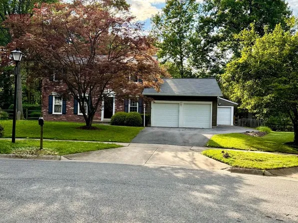 5 Longworth Ct, Gaithersburg, MD 20879