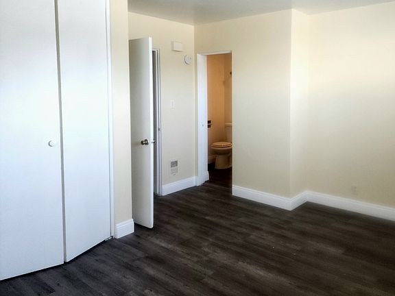 2nd image of 2618 Nelson St