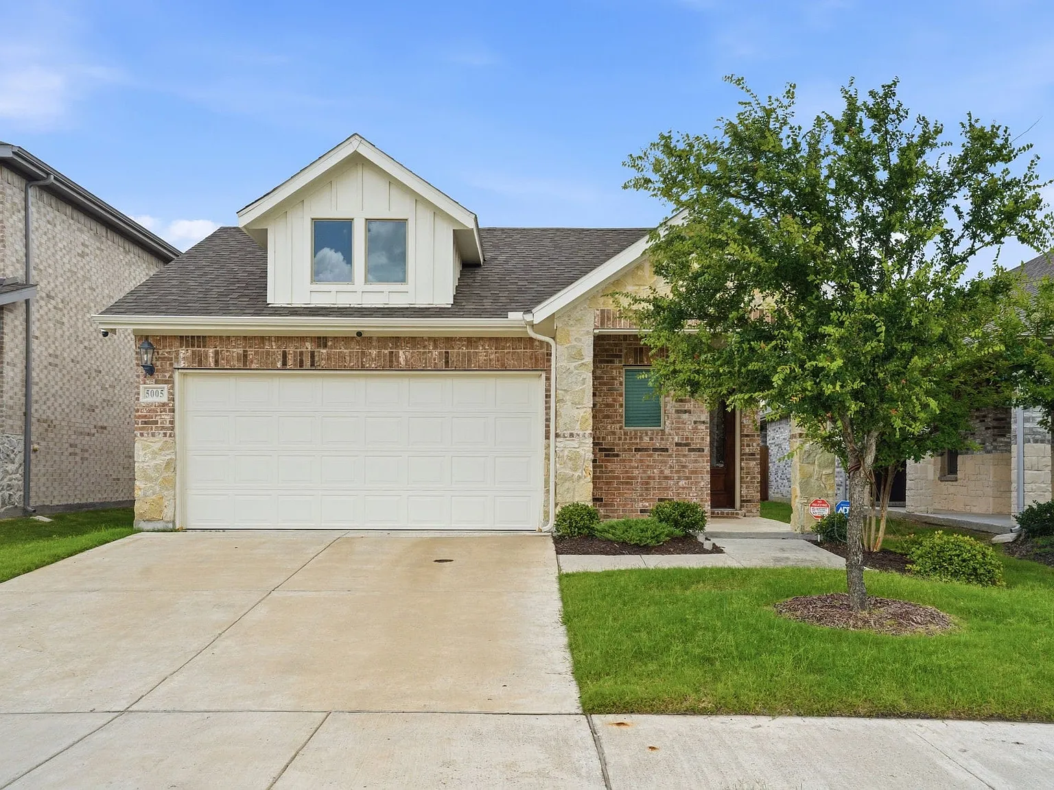 3 bed, 2.0 bath, 1552 sqft, $2,200 — Photo 1