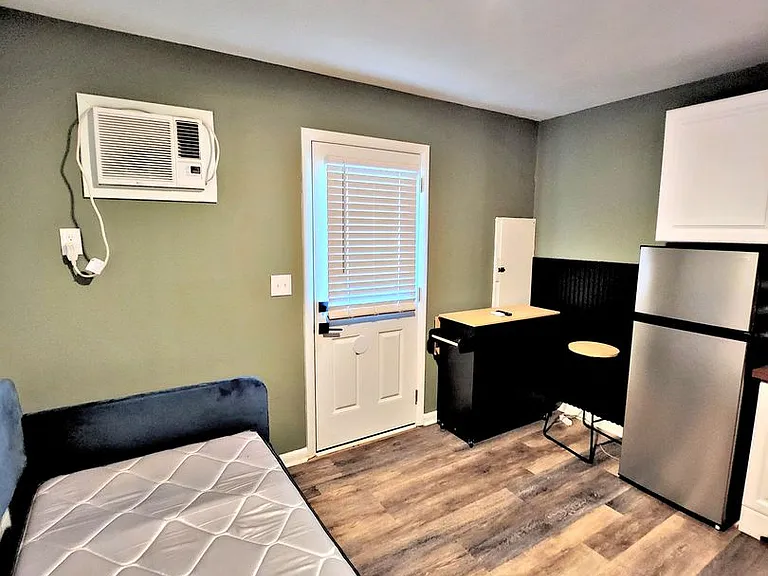 4321 Arlington Ct NW — Photo 7