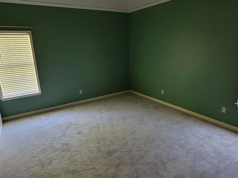 75 Austin Cir — Photo 9