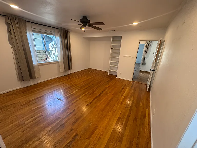 7358 Jumilla Ave — Photo 12