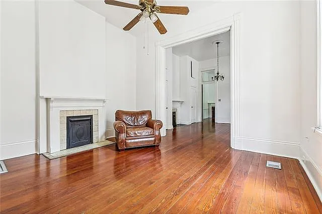 2 bed, 1.5 bath, 1200 sqft, $2,500 — Photo 3