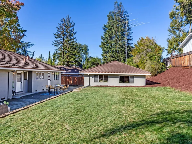 1755 Mora Ct — Photo 17