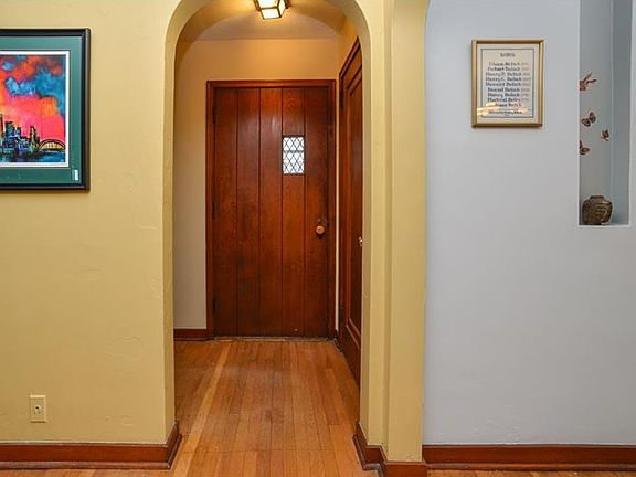 3rd image of 703 Rockwood Ave