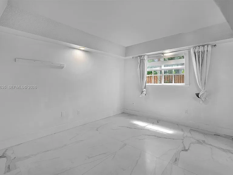 3245 Virginia St #16 — Photo 7