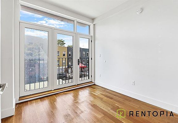 3rd image of 310 Graham Ave #3F