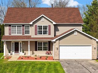 137 Lamplighter Loop SE, Poplar Grove, IL 61065