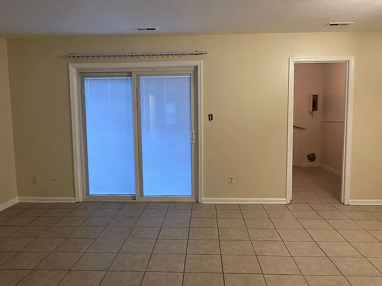 401 Advocate Ct #C — Photo 12