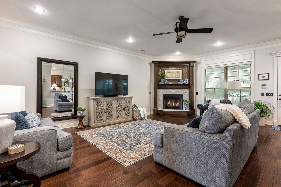 next background image