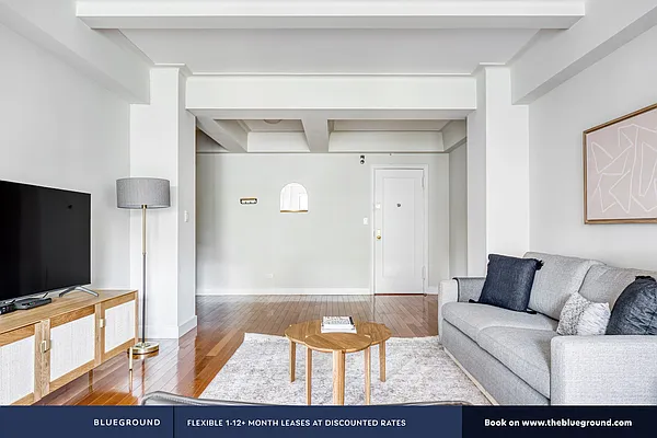 Rented by The Blueground | media 188