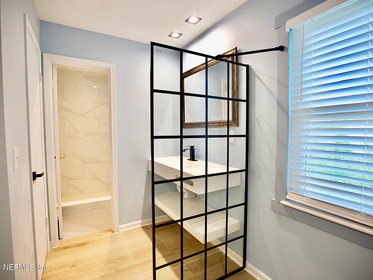 3542 Sheldrake Dr — Photo 15