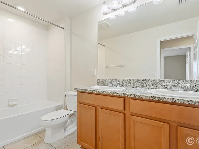 13441 Palmera Vista Dr — Photo 31