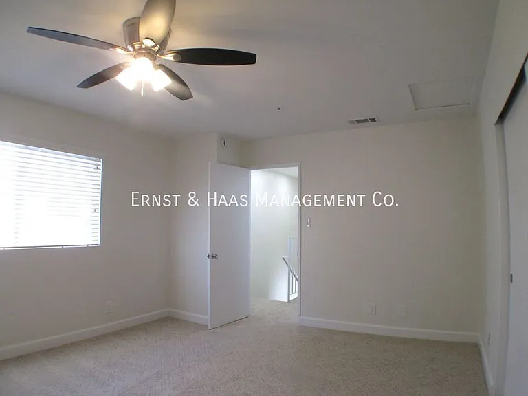 8621 1/2 Cedar St — Photo 16